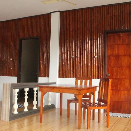 Maya Guest House - Sipaway Island San Carlos  外观 照片
